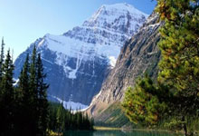 纯电SUV之争，理想i6对比特斯拉Model Y，谁更胜一筹？